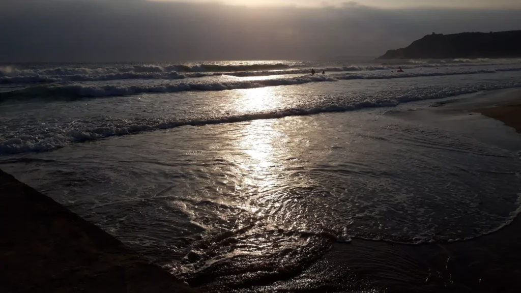 corfu arillas beach waves 1920w 1024x576