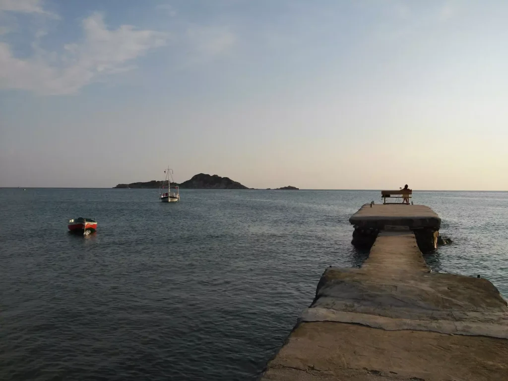 corfu arillas beach staring at the dock 3 1920w 1024x768